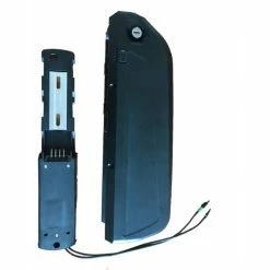 DĂ©couvrez La batterie Lithium Multimarque GT 36V 10,4Ah chez Doctibike, Votre SpĂ©cialiste En Batteries De MobilitĂ© Ă©lectrique. Si Votre VĂ©lo Ne Vous Procure Plus Une Autonomie Suffisante, Alors Il Est Temps De Changer Et D'optez Pour La Batterie Compatible Multimarque Hailong. A L'allure Simple Et Ă©purĂ©e, elle S'adapte Ă Un Grand Nombre De VĂ©los : Pour Savoir Si Elle Convient Au VĂ´tre, Consultez La Liste Ci-dessous.Â